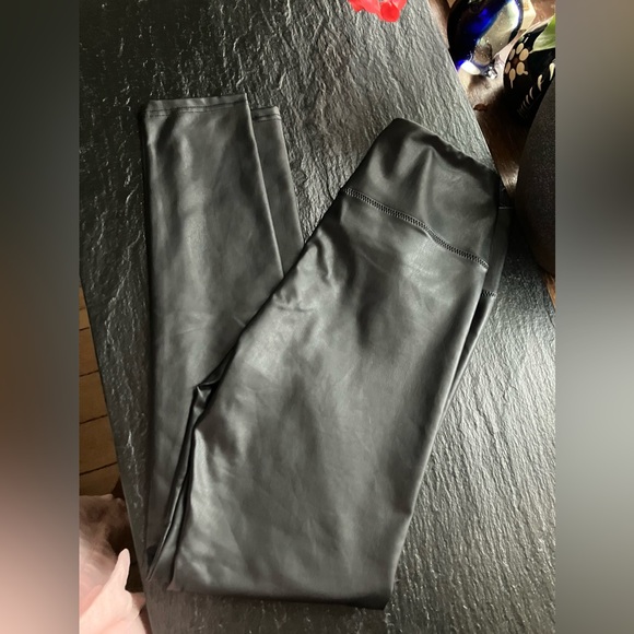 👏buy one get one free 7 for all Mankind Faux Leather Pants - Picture 1 of 6